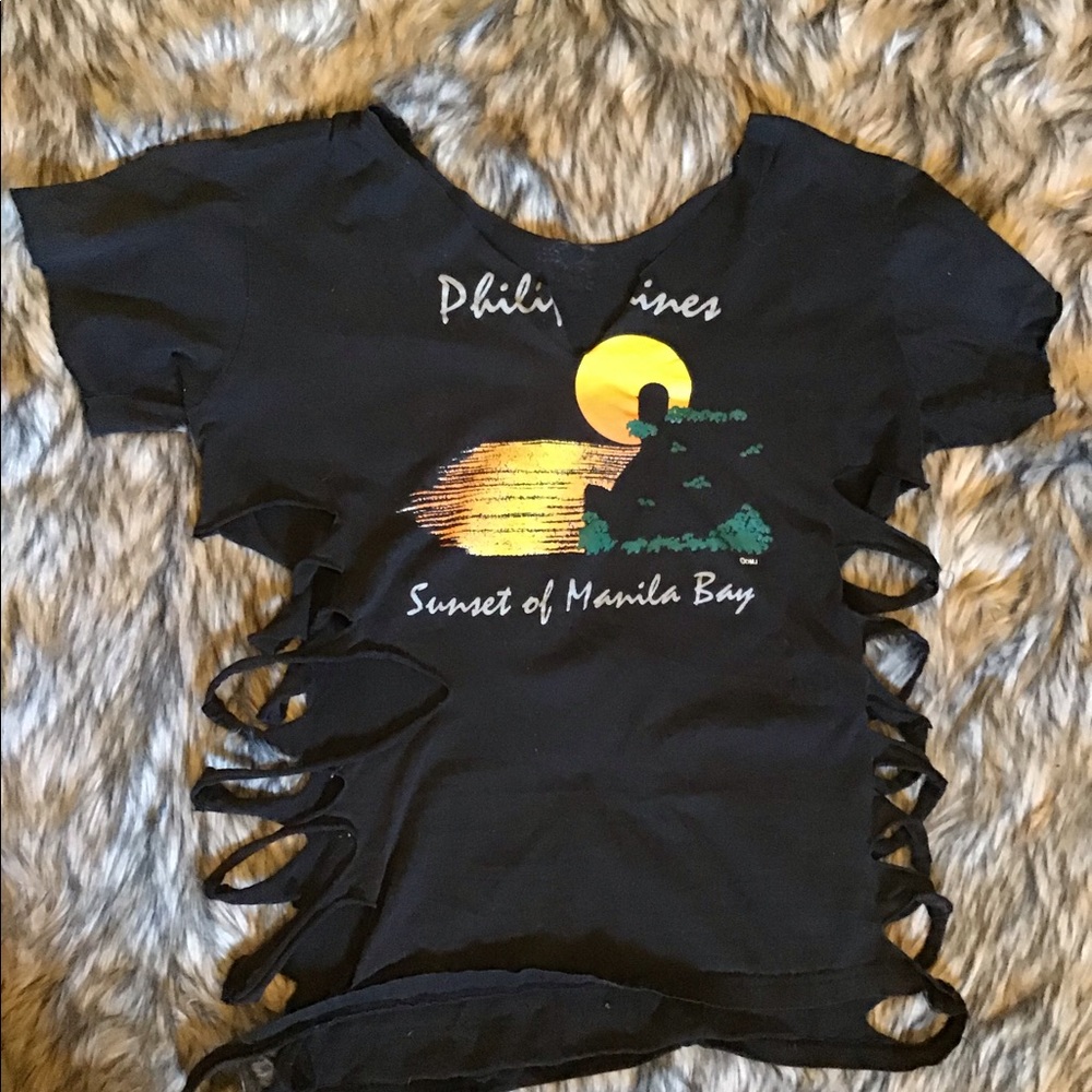 Distressed graphic t